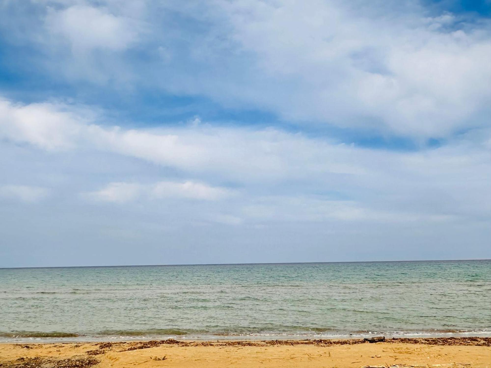 Infinity Blue Beach Apartments Циливи Экстерьер фото